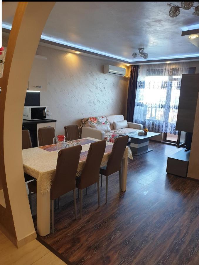 Sunshine Apartment Pomorie Luaran gambar