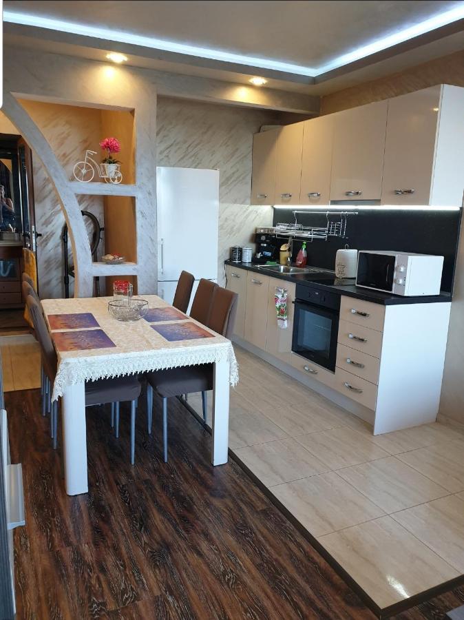 Sunshine Apartment Pomorie Luaran gambar