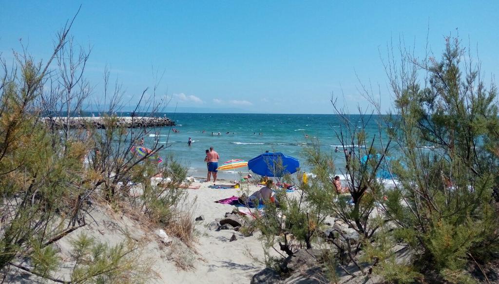 Sunshine Apartment Pomorie Luaran gambar
