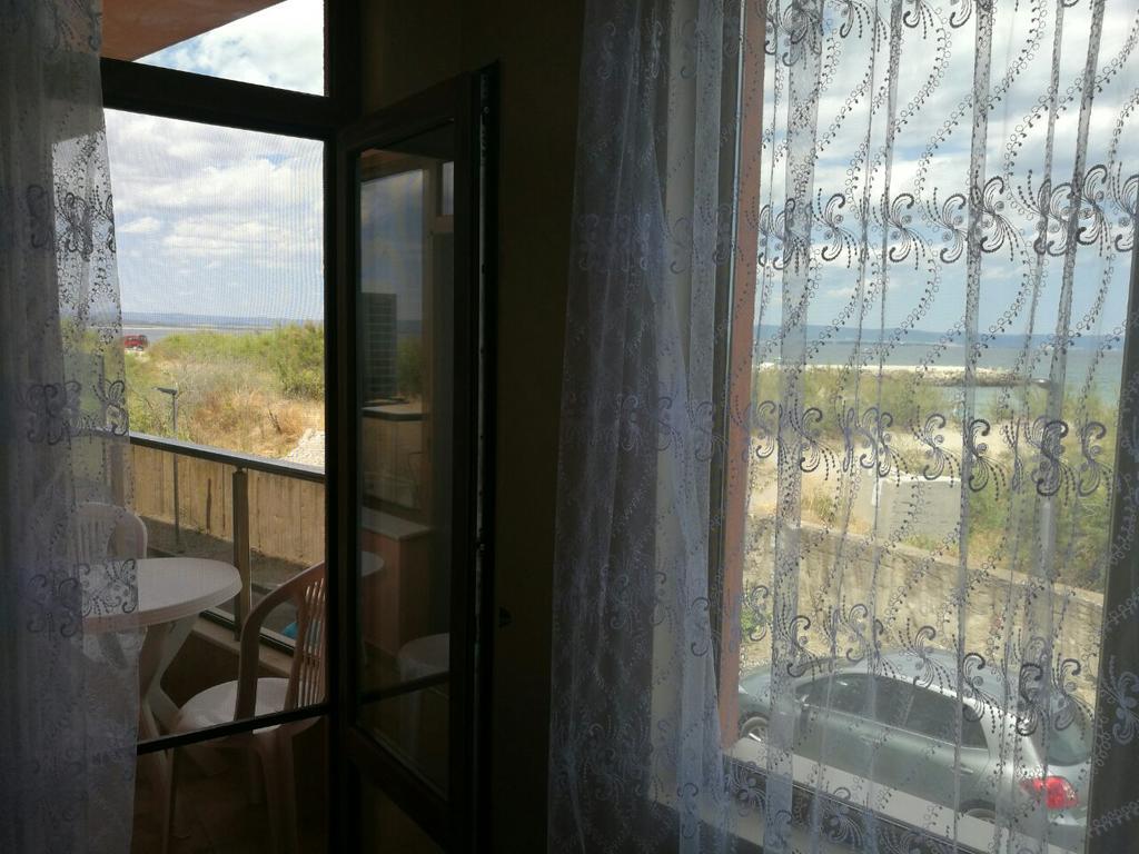 Sunshine Apartment Pomorie Luaran gambar