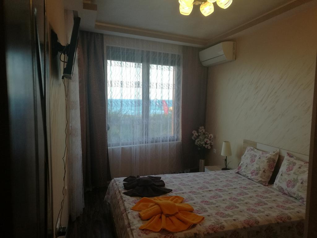Sunshine Apartment Pomorie Luaran gambar